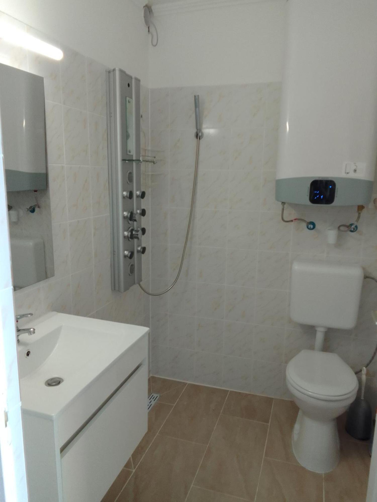 Vizparti Apartmanok Szantod Exterior photo